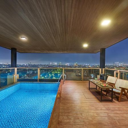 Aston Inn Jemursari Surabaya Exterior foto